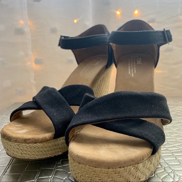 TOMS wedges - Picture 6 of 8